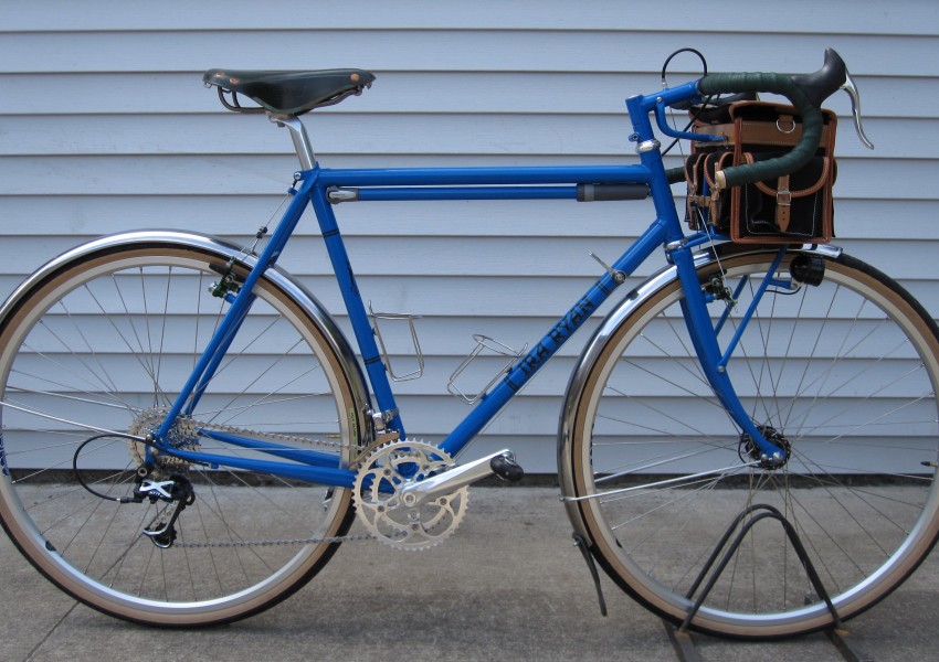 Randonneur fork and dynamo braze-ons